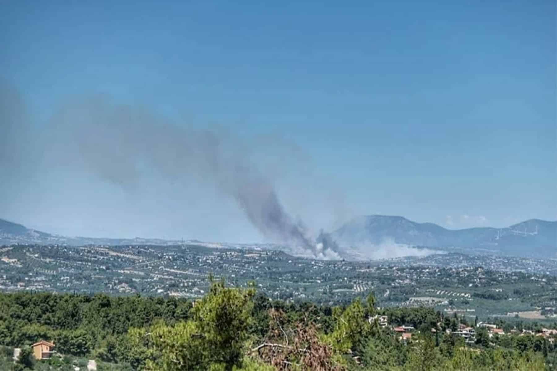 Σχηματάρι φωτιά: Μεγάλη φωτιά στη Βρυσούλα Σχηματαρίου από τις 12 το μεσημέρι