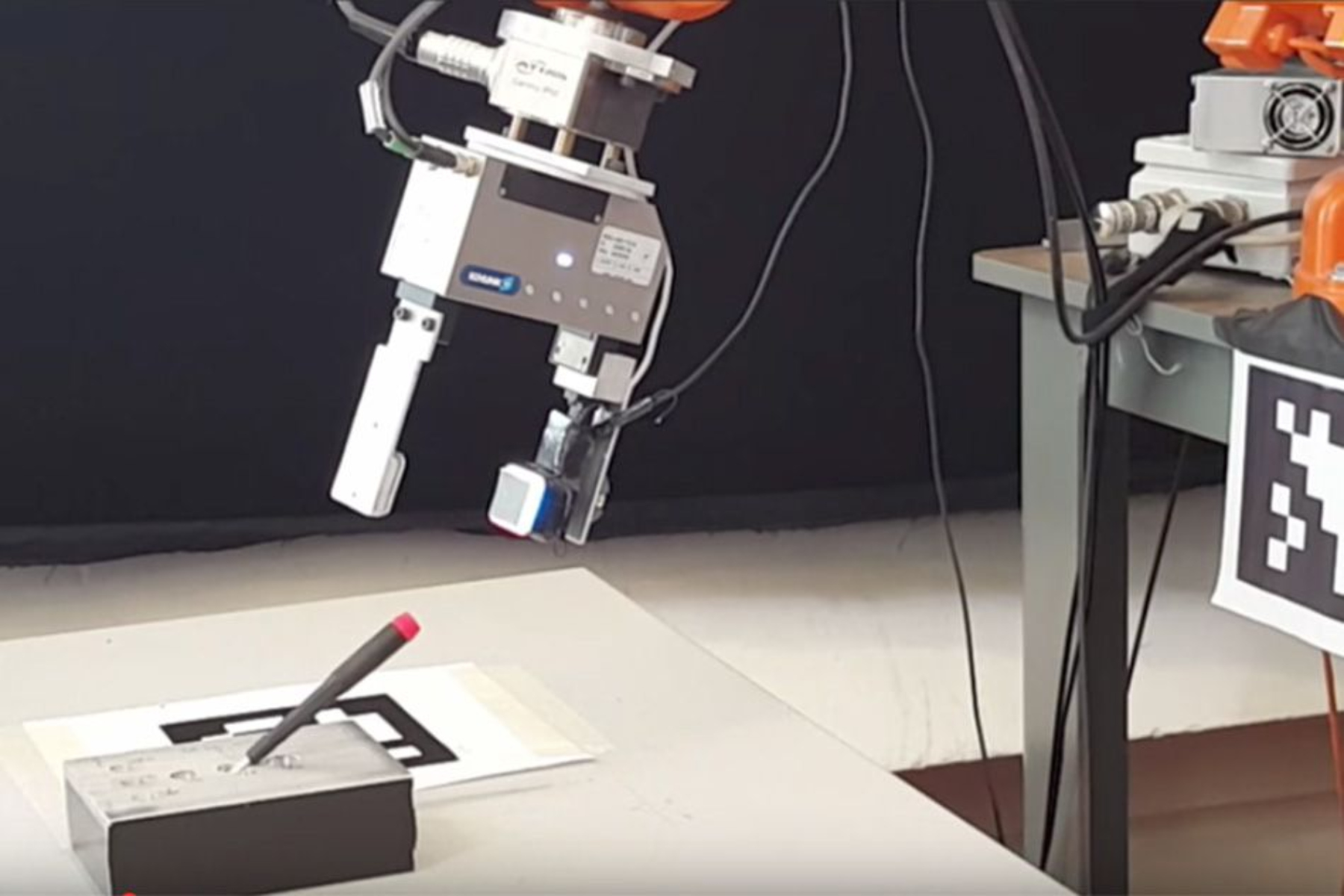 Ρομποτική: Η αίσθηση αφής βελτιώνει τον έλεγχο του ρομποτικού βραχίονα