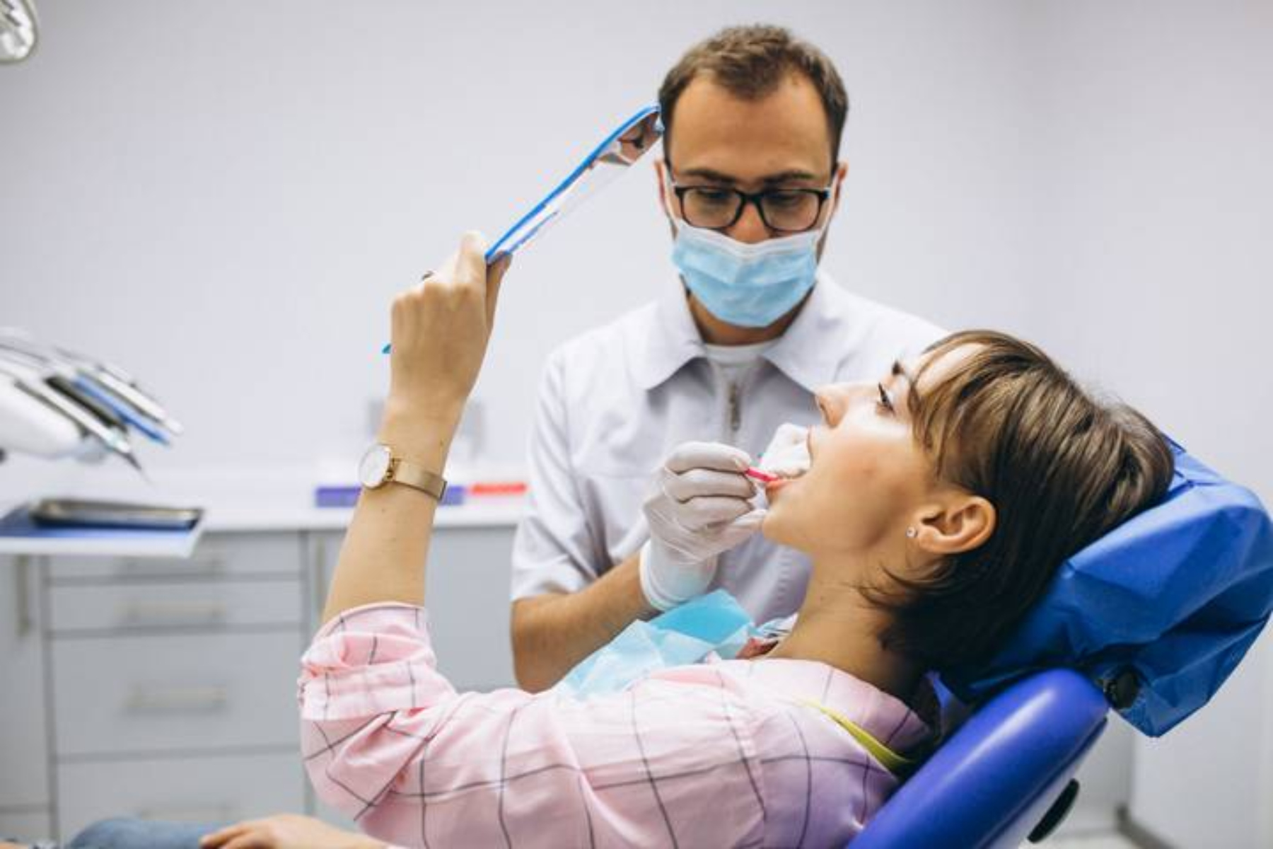 Οδοντιατρική: Τι κάνει ένας οδοντιατρικός θεραπευτής;