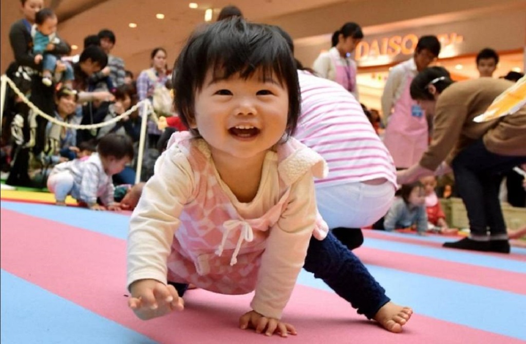 Οίκος Ευγηρίας Ιαπωνία: Προσλαμβάνει μωρά έναντι αμοιβής σε είδος