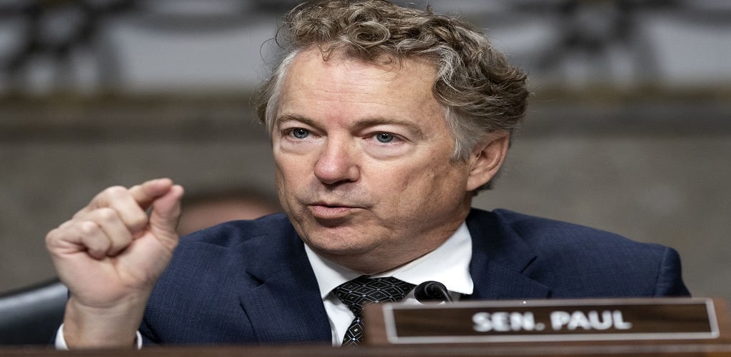 Γερουσιαστής Rand Paul: Επικρίσεις για λανθασμένη προσέγγιση των αξιωματούχων υγείας κατά την αξιολόγηση των εμβολίων COVID-19