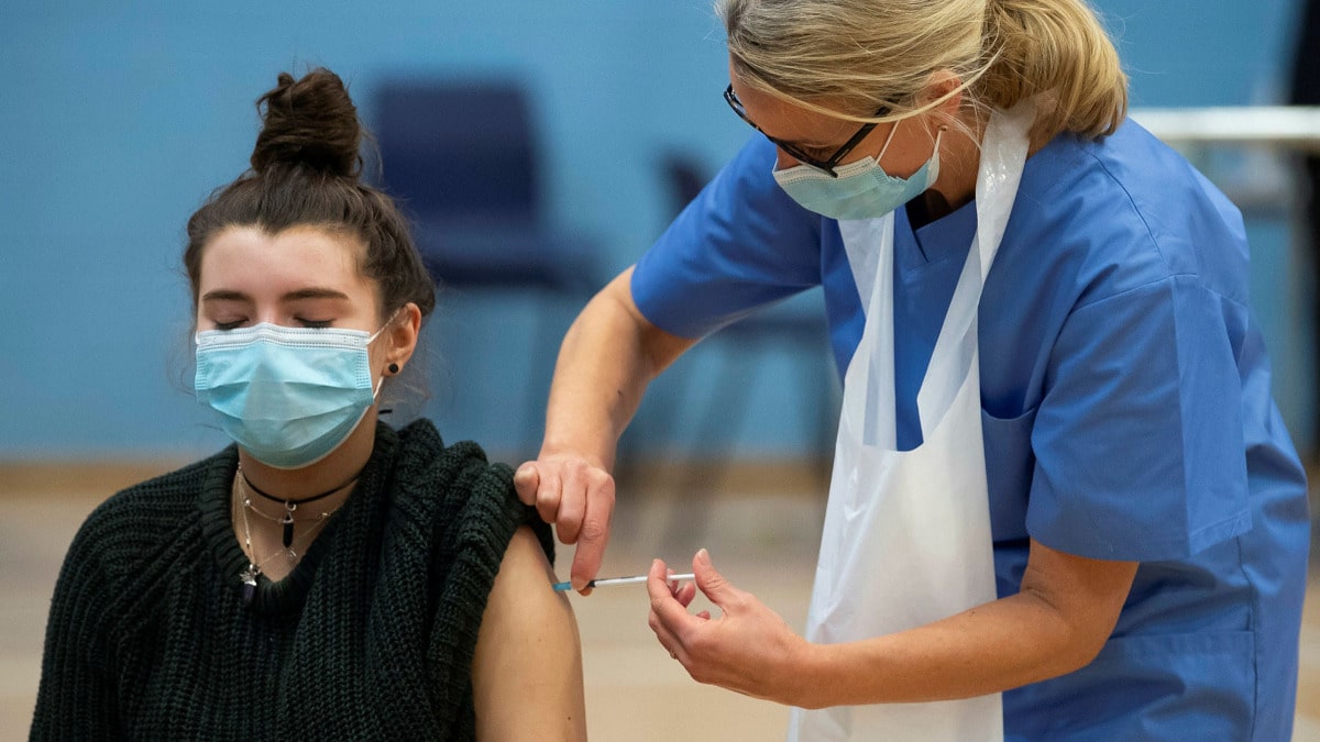 Τετάρτη 14 Σεπτεμβρίου: Ξεκινούν οι εμβολιασμοί με τα επικαιροποιημένα εμβόλια – Ποιους αφορά