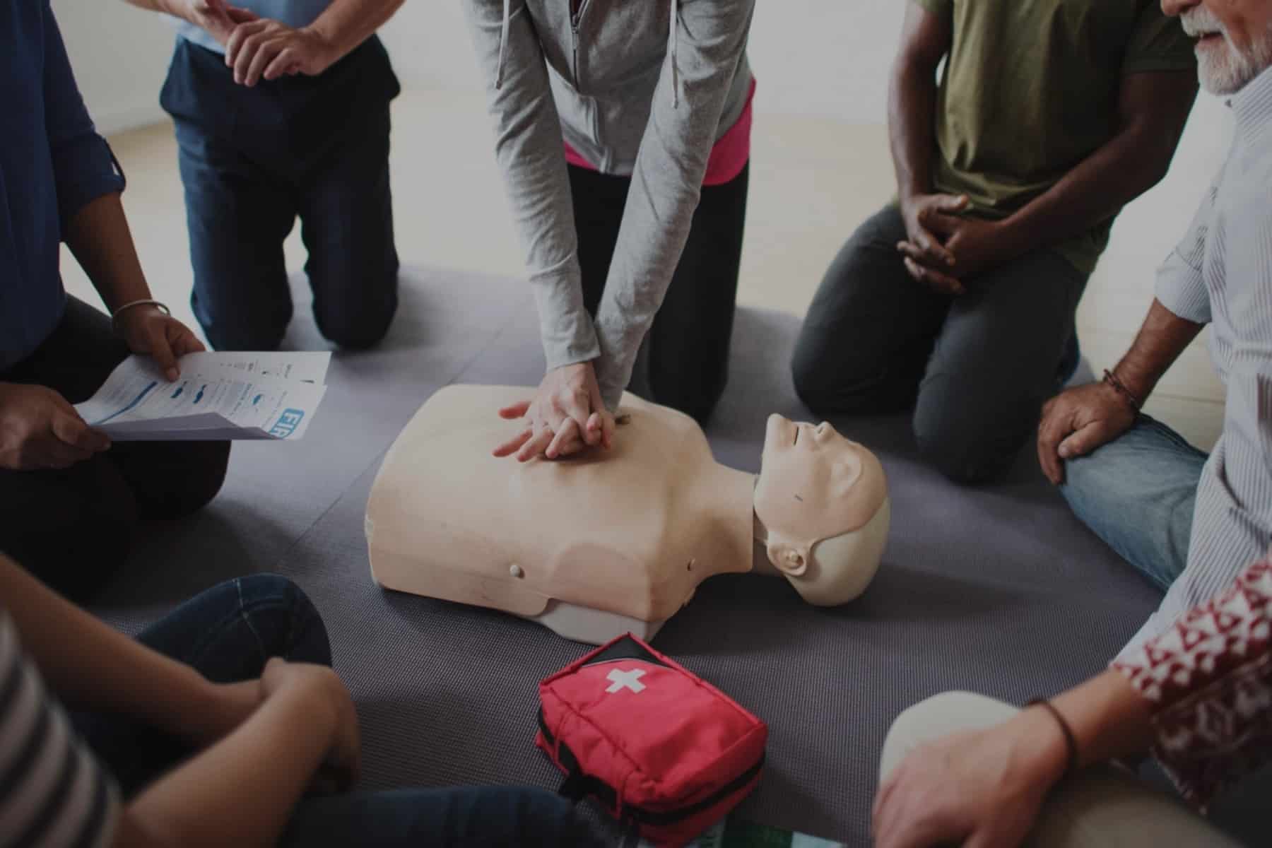 Έρευνα: Ποιοι λαμβάνουν πιο συχνά καρδιοπνευμονική αναζωογόνηση σύμφωνα με έρευνες;