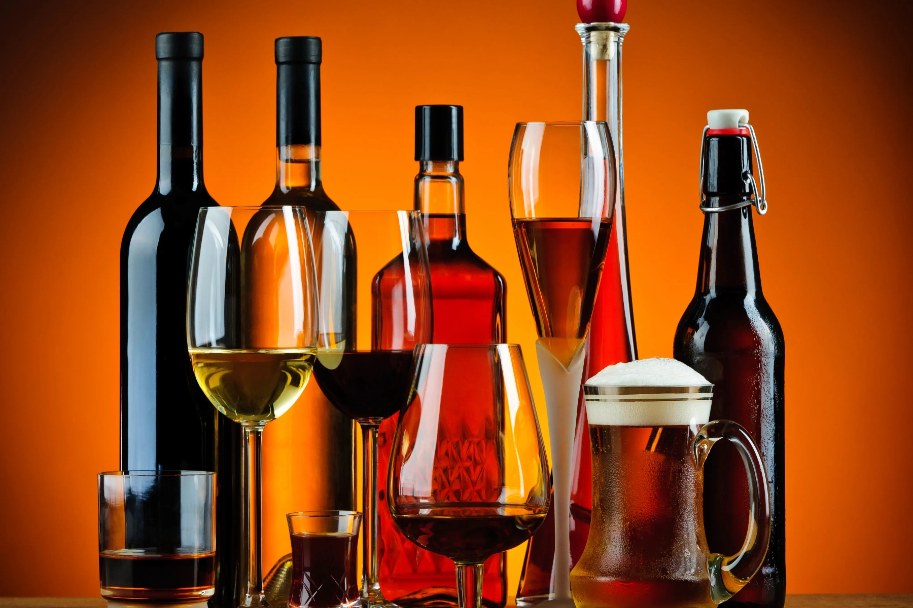 Αλκοόλ: Πώς το αλκοόλ αυξάνει τον κίνδυνο για εγκεφαλικό;