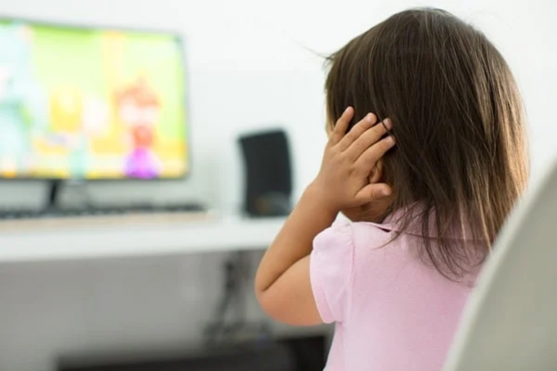 Ψυχική υγεία: Η βία που παρουσιάζεται στην τηλεόραση επηρεάζει τα παιδιά.