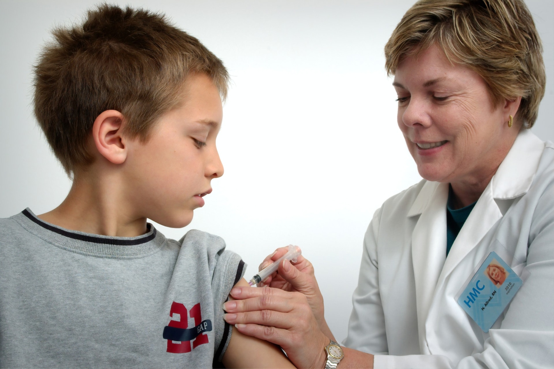 Εμβόλια: Οι γονείς συζητούν με τους παιδιάτρους για τα παιδικά εμβόλια;