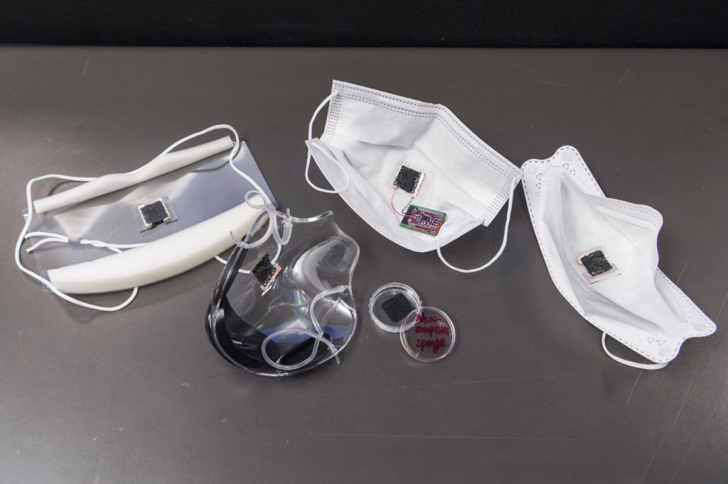 Ερευνητές εφευρίσκουν έξυπνη μάσκα για την παρακολούθηση αναπνευστικών ήχων για τον εντοπισμό αναπνευστικών ασθενειών