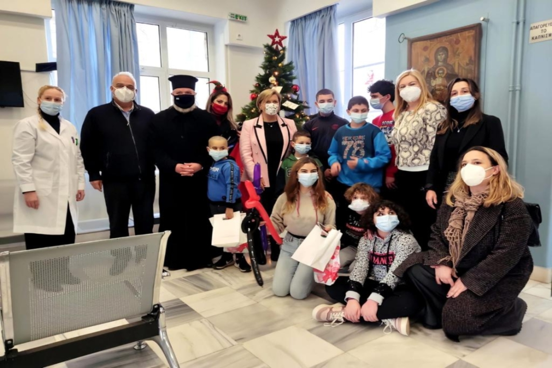 Μίνα Γκάγκα: Χριστουγεννιάτικη επίσκεψη της Αναπληρώτριας Υπουργού στο «Νοσοκομείο Παίδων Πεντέλης»
