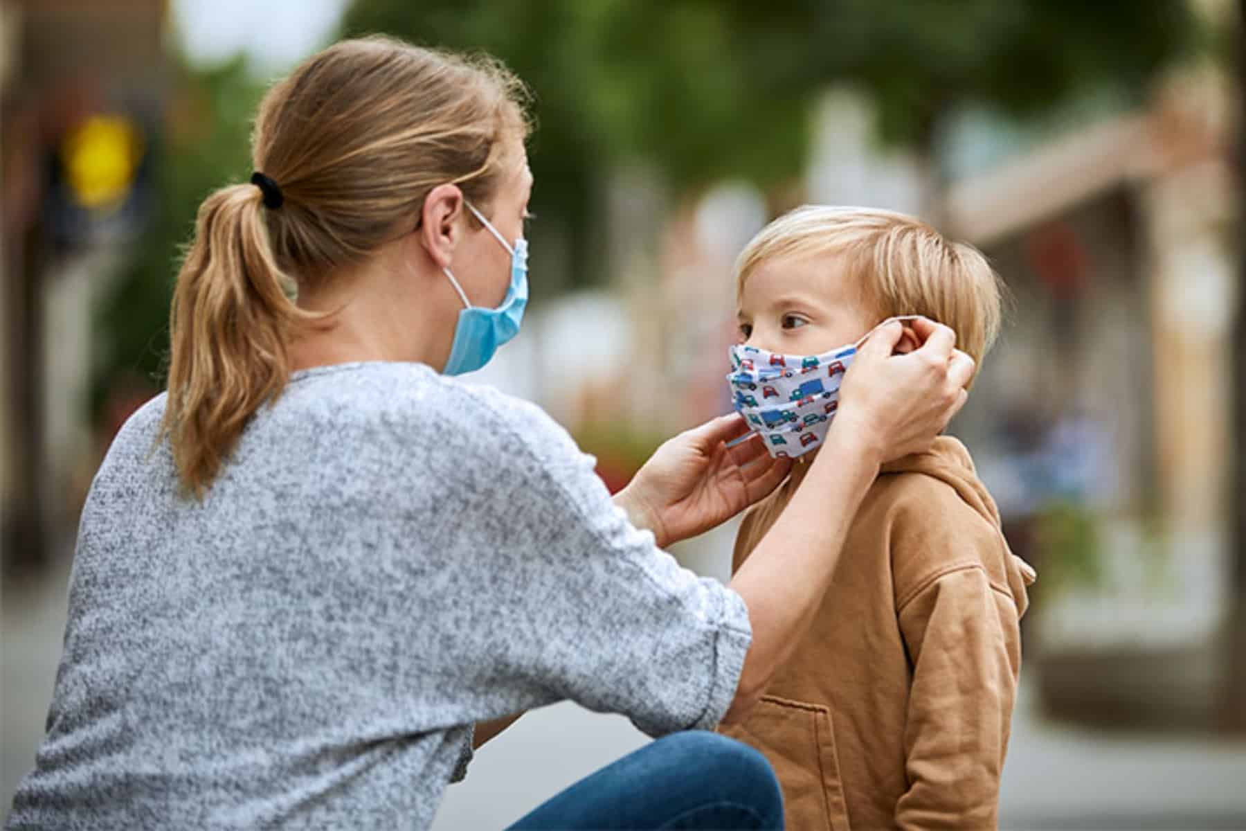 RSV-γρίπη-Covid: Ο ρόλος της μάσκας στην τριπλή πανδημία ιών του αναπνευστικού