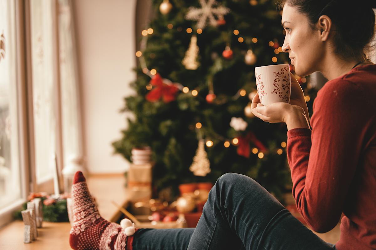 Ψυχική Υγεία: Έξι τρόποι για να μειώσετε τη μοναξιά αυτά τα Χριστούγεννα – από έναν ψυχολόγο