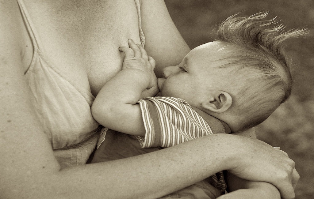Θηλασμός Μητέρες: Η χρόνια φλεγμονή μπορεί να οδηγήσει σε χαμηλή παραγωγή γάλακτος