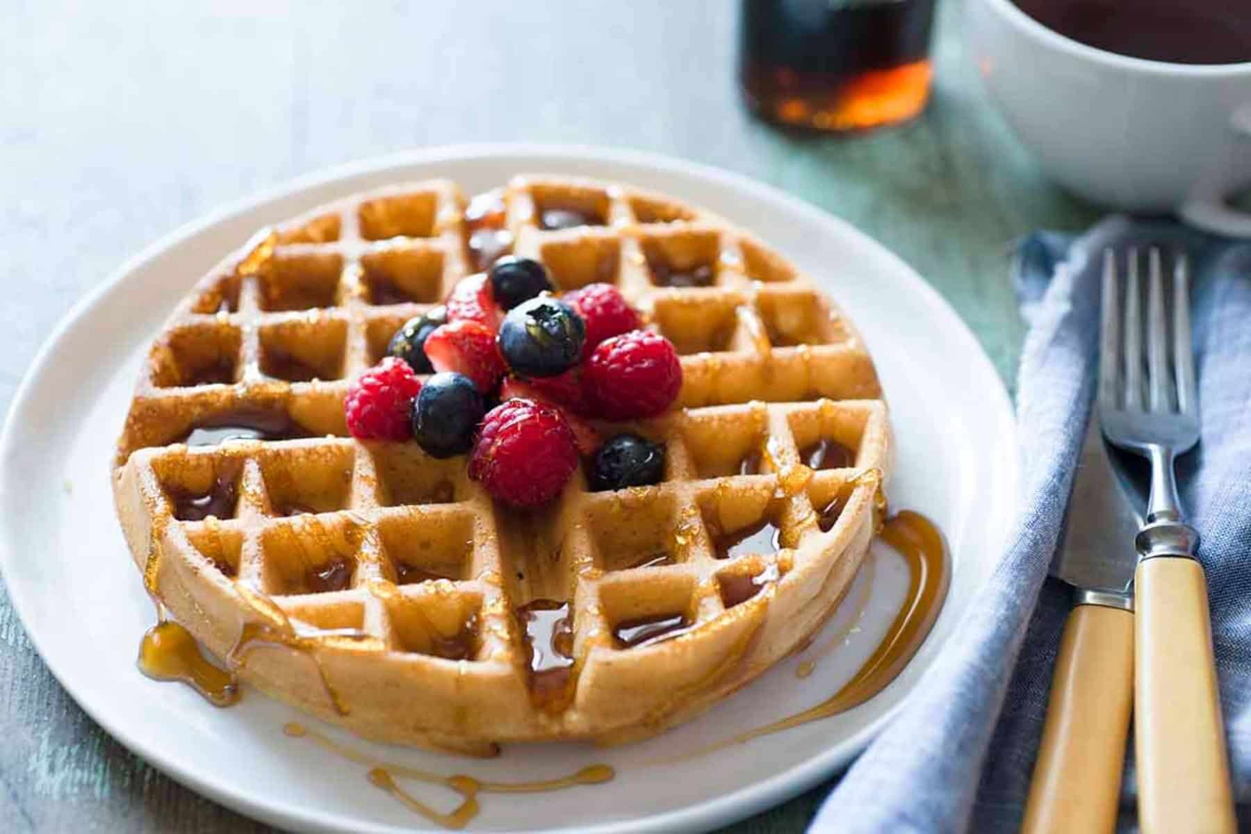 Brunch: Δημιουργήστε ένα απολαυστικό πρωινό με βασική συνταγή τη βάφλα