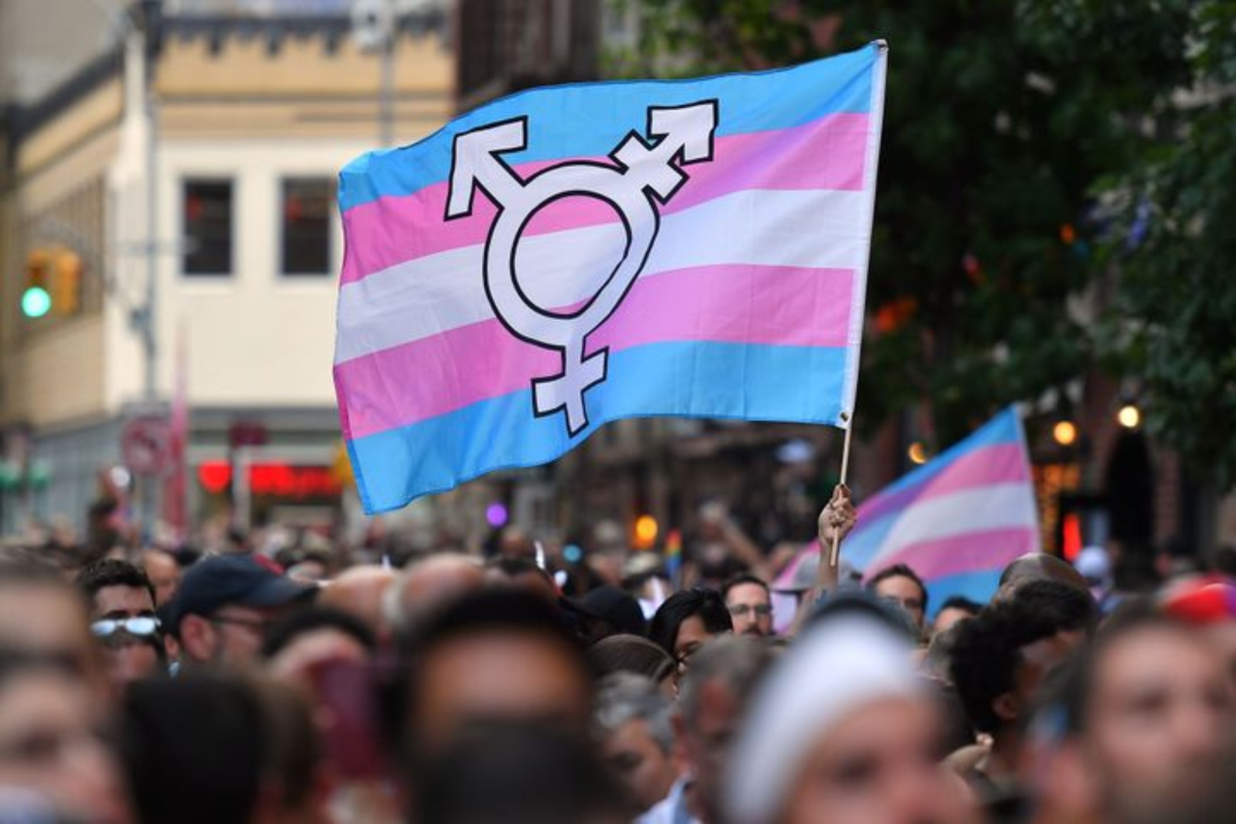 ΗΠΑ: 11 πολιτείες στοχεύουν στην υγειονομική περίθαλψη των τρανς