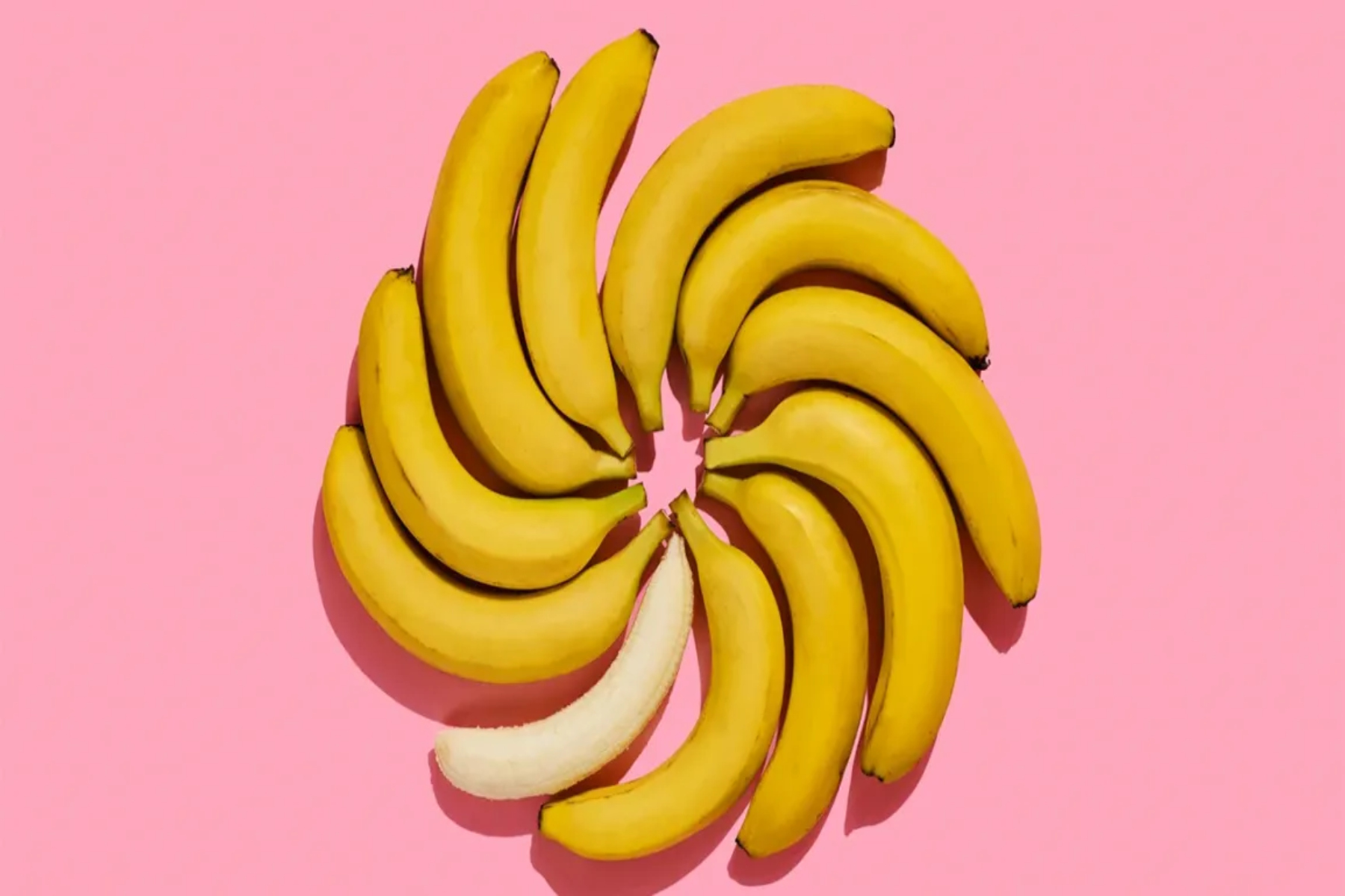 Φρούτα: Γιατί πρέπει να εντάξετε τις μπανάνες στην εβδομαδιαία σας διατροφή;