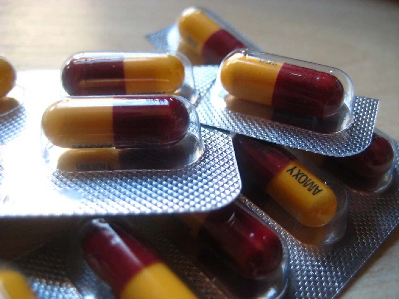 Αντιβίωση: Η συχνή χρήση αντιβιοτικών μπορεί να αυξήσει τον κίνδυνο φλεγμονώδους νόσου του εντέρου σε ενήλικες άνω των 40 ετών