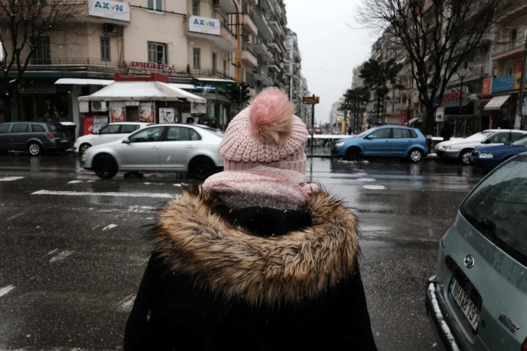 Καιρός σήμερα: Μικρή πτώση της θερμοκρασίας με χιόνια στα ηπειρωτικά