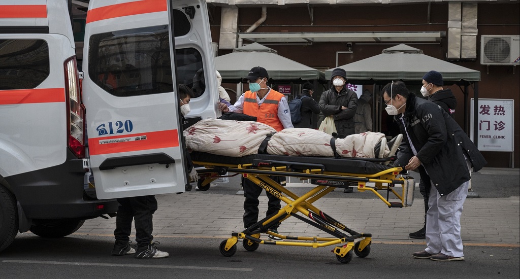 Covid-19: Τα κρεβάτια τελειώνουν στο νοσοκομείο του Πεκίνου καθώς η νόσος φέρνει περισσότερους αρρώστους