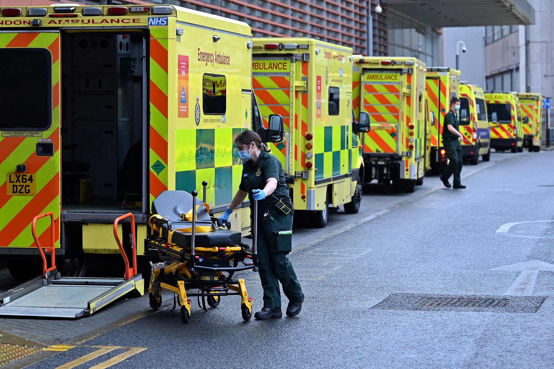 NHS: Νοσηλευτές και τραυματιοφορείς απεργούν εκ νέου στο Ηνωμένο Βασίλειο