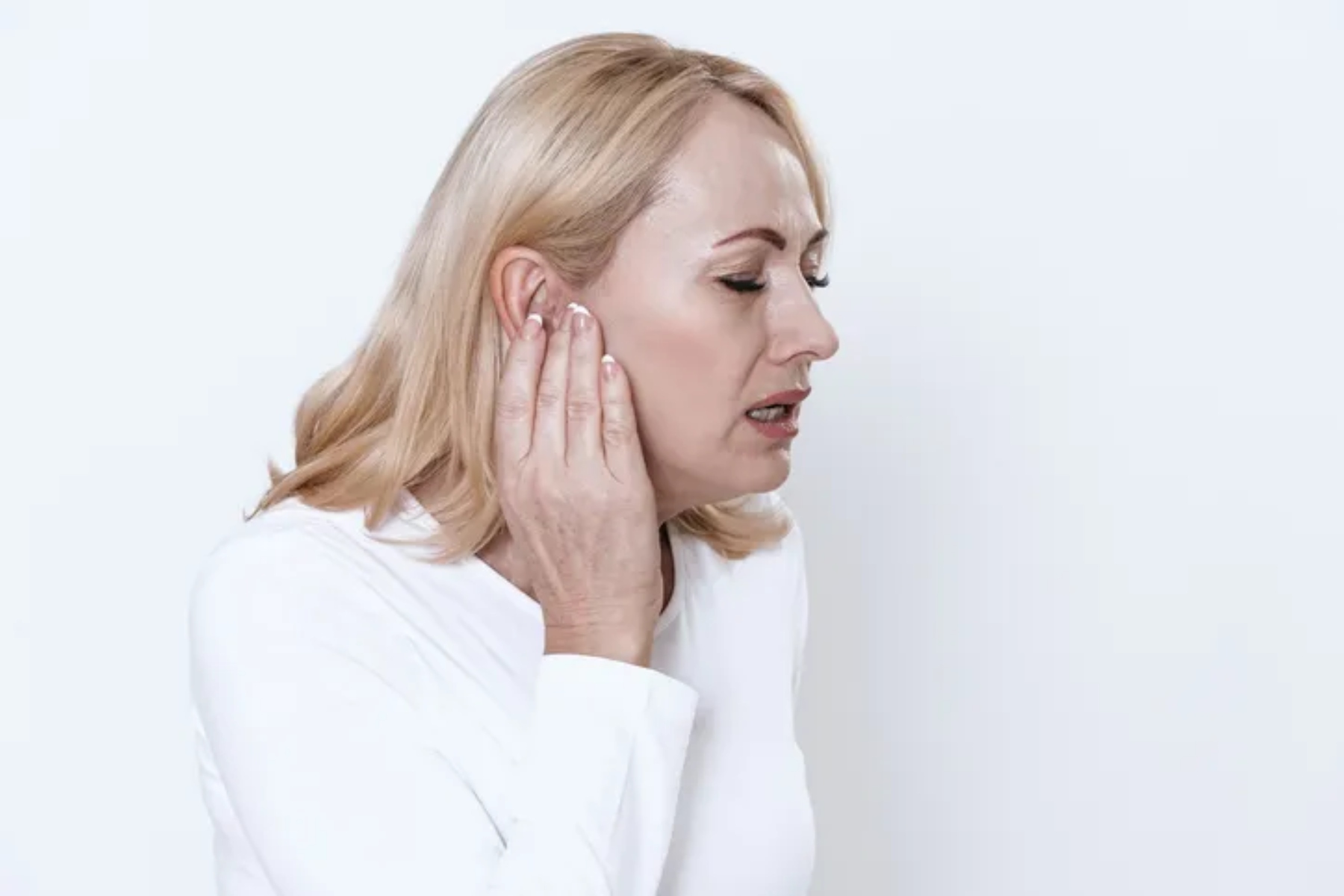 Αυτοάνοση νόσος: Πώς συνδέεται το αυτοάνοσο νόσημα με την απώλεια ακοής;