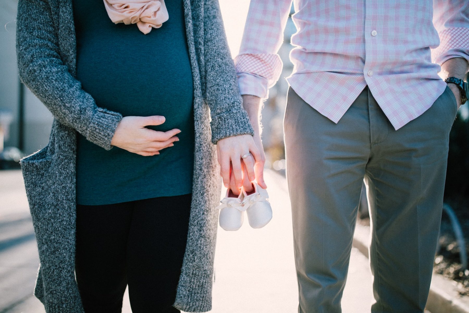 Καούρες εγκυμοσύνη: Πώς μπορώ να απαλλαγώ από την καούρα ενώ είμαι έγκυος;