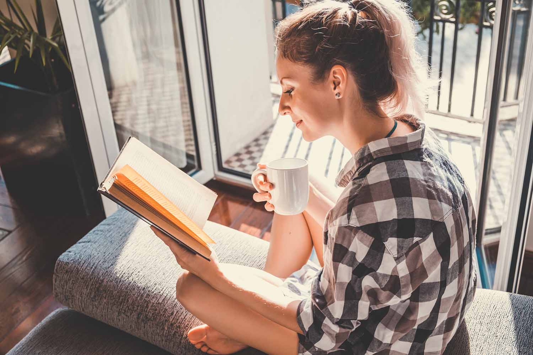 Βιβλία: 5 οφέλη που σας χαρίζει το διάβασμα
