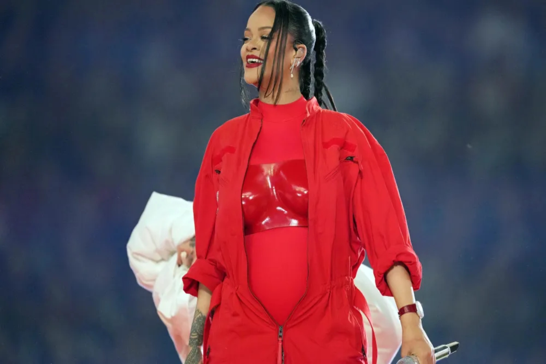 Rihanna: Έγκυος στο 2ο παιδί της η εκρηκτική τραγουδίστρια