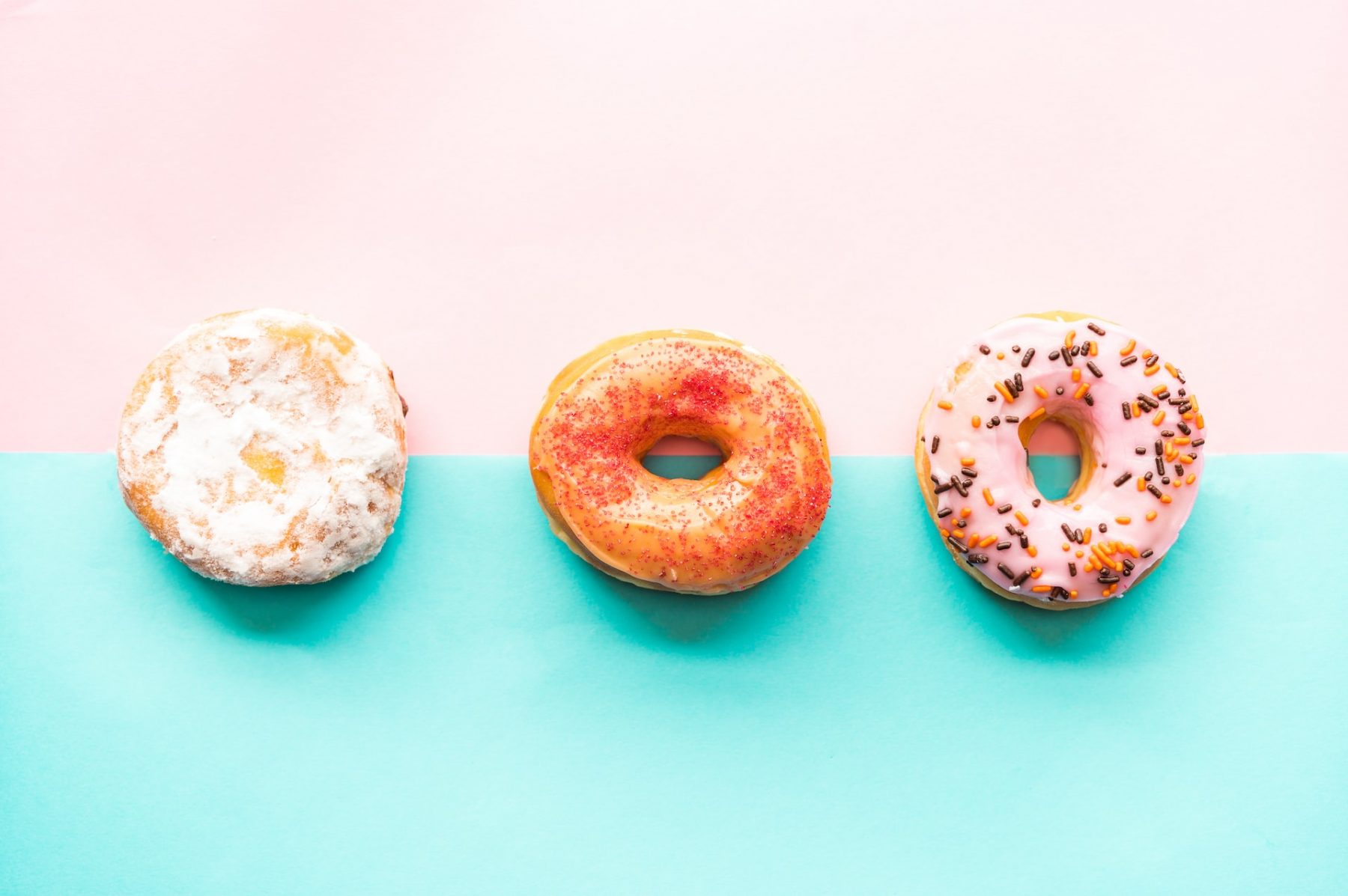 Donut time: Πώς να φτιάξετε σπιτικά donuts με γλάσο