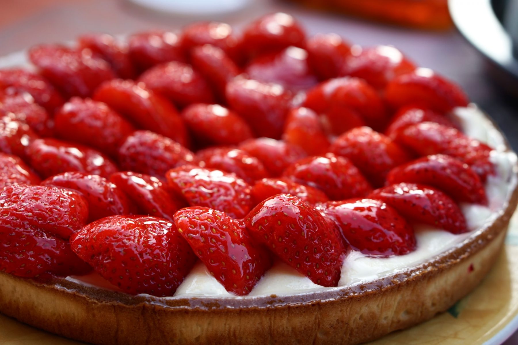 Γλυκό επιδόρπιο: Cheesecake φράουλα σε 4 εύκολα βήματα