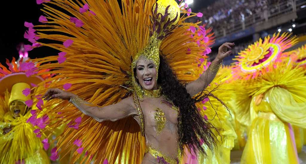Καρναβαλιστές Ρίο: Διοργανώνει το πρώτο ολοκληρωμένο καρναβάλι από την εποχή της Covid