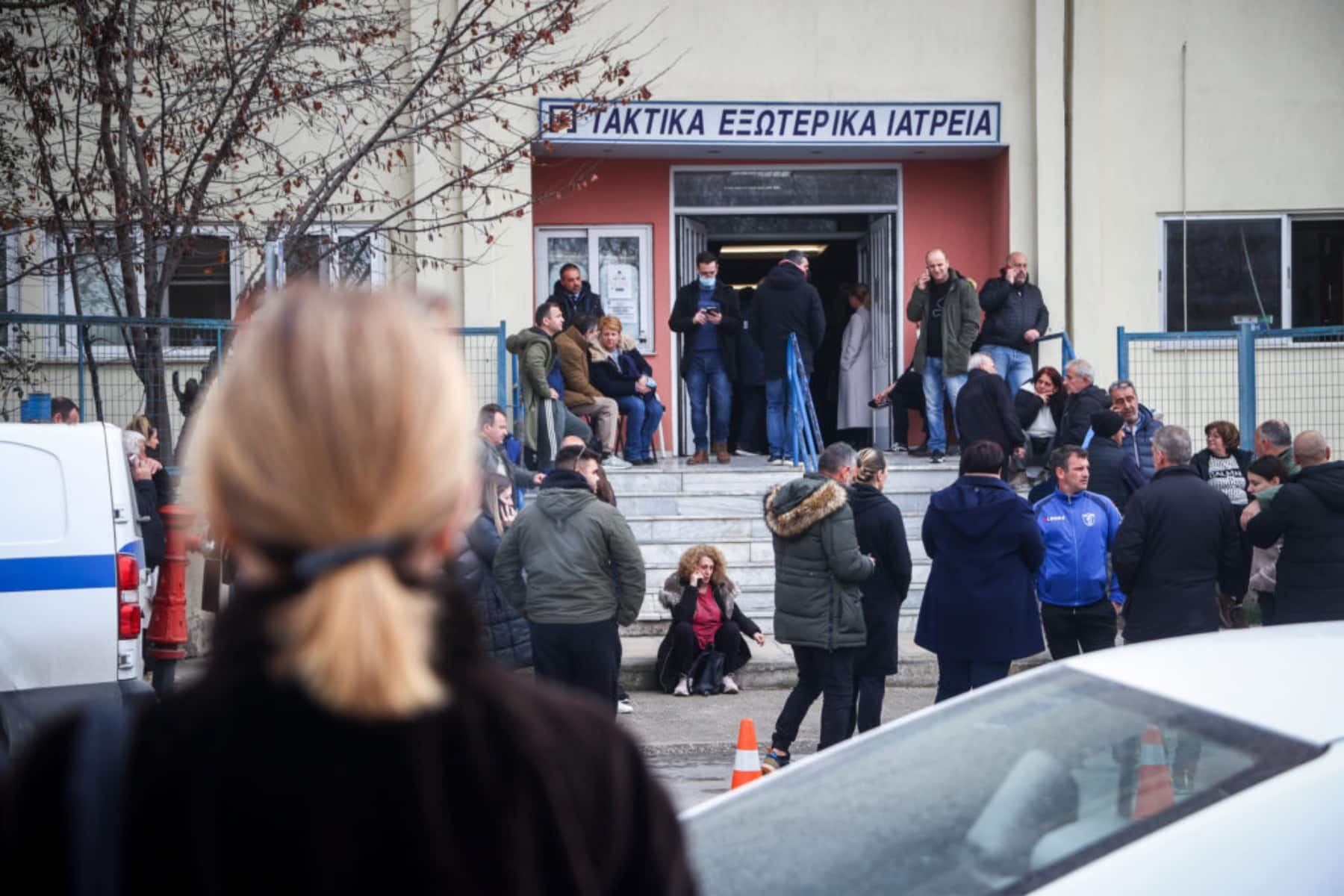 Τέμπη: Δεν έχουν ταυτοποιηθεί 36 σοροί – τριήμερο εθνικό πένθος