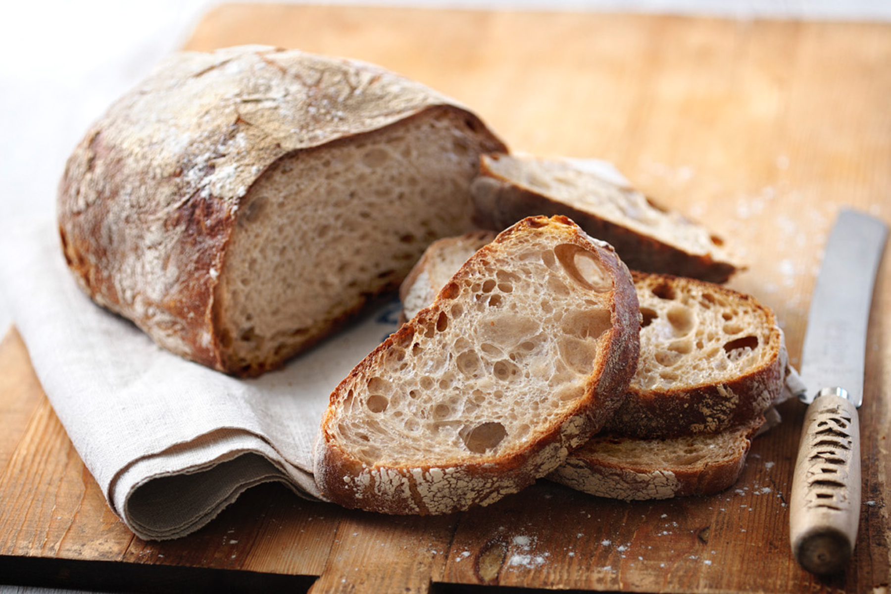 Ψωμί: Πρέπει να τρώμε ψωμί με το γεύμα μας;