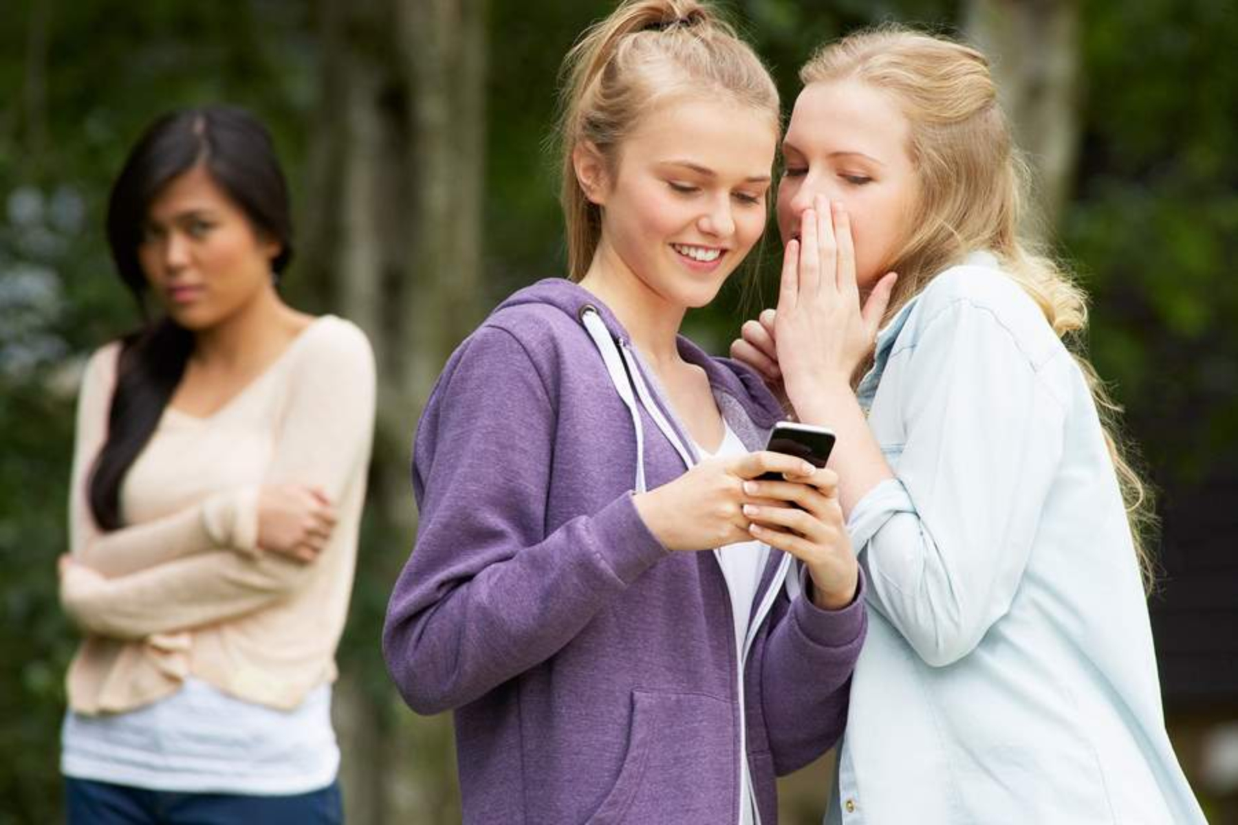 Sexting: Συνδέεται το sexting με τον διαδικτυακό εκφοβισμό;