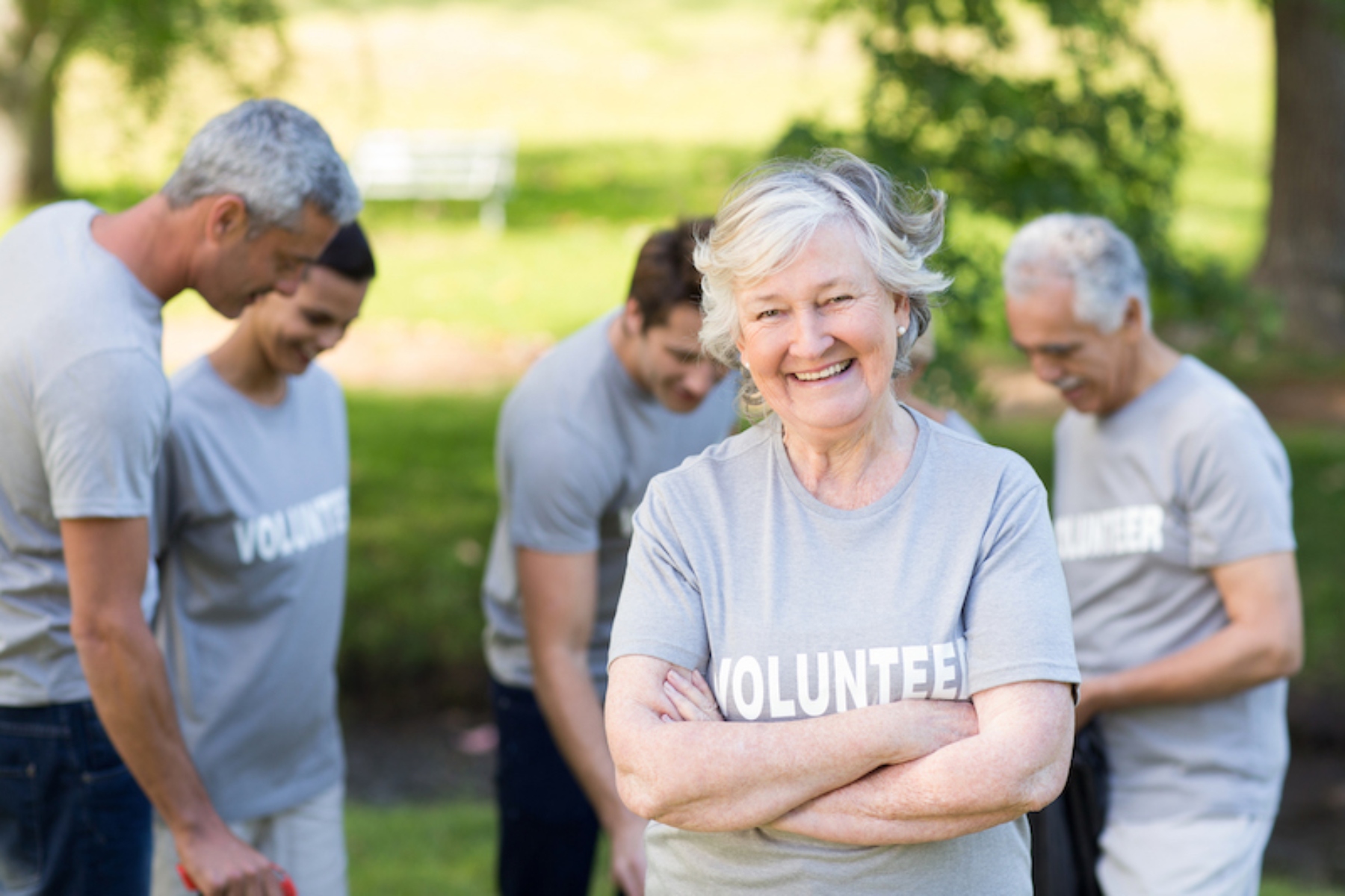 Εθελοντισμός: Η φιλανθρωπία βοηθά να απαλύνετε τον σωματικό σας πόνο