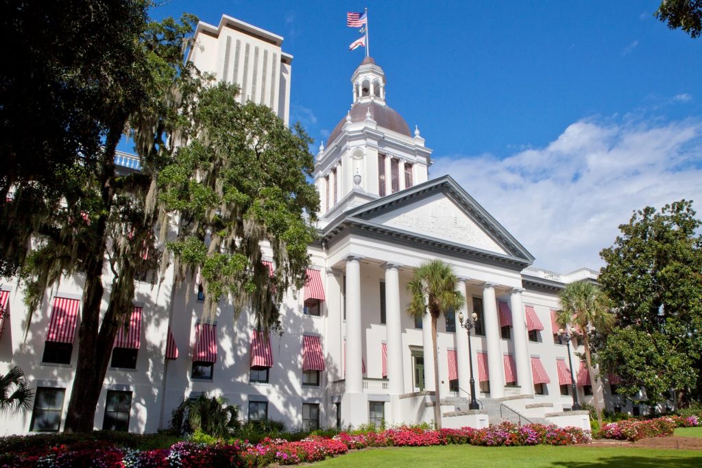 Η Φλόριντα απαγορεύει τις περισσότερες αμβλώσεις μετά από 6 εβδομάδες