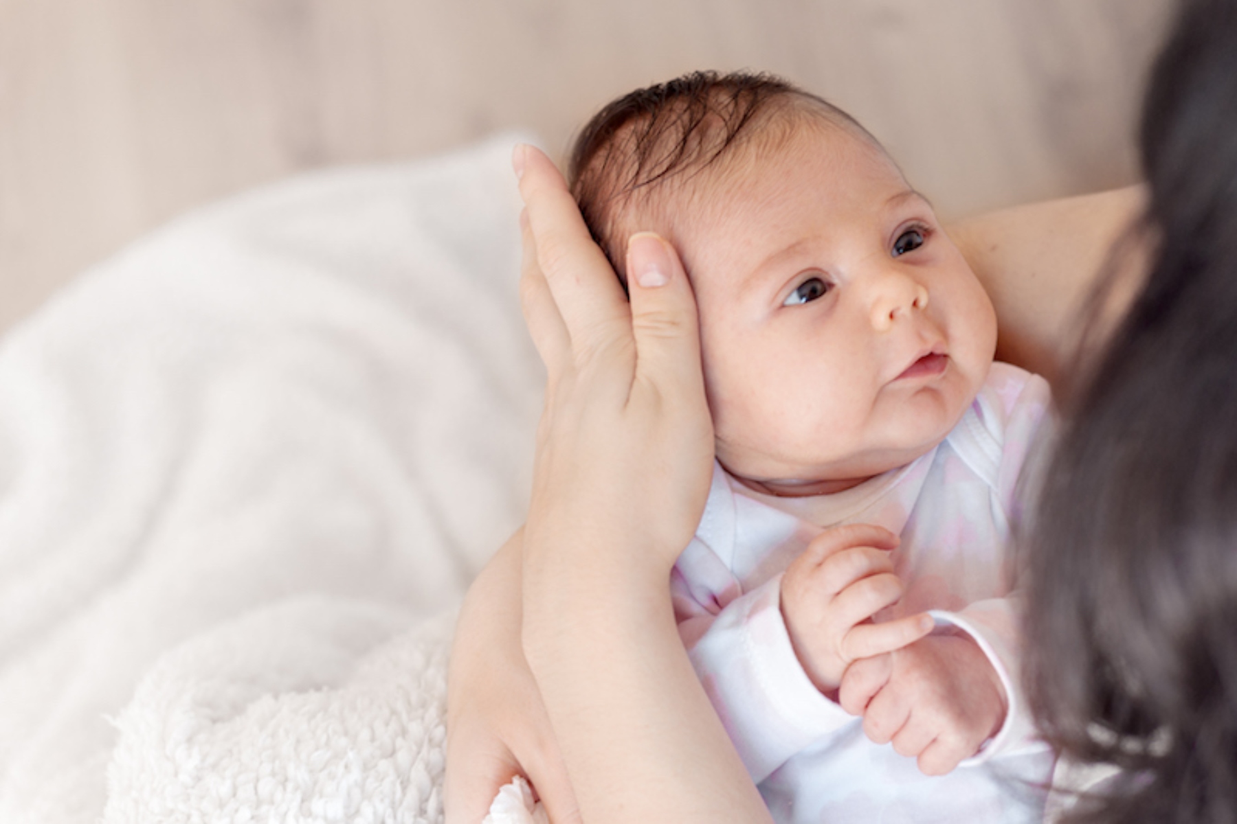Μητρότητα: Πώς να δεθείτε συναισθηματικά με το μωρό σας;
