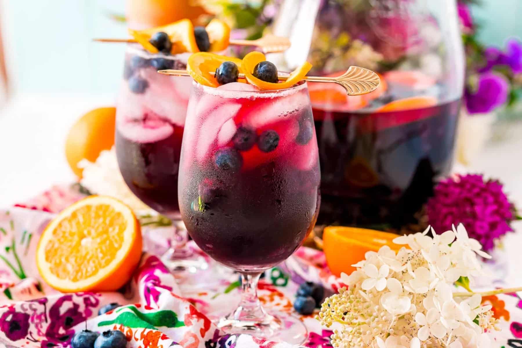 Sangria: Σαγκρία με κόκκινο κρασί ή blueberry sangria;