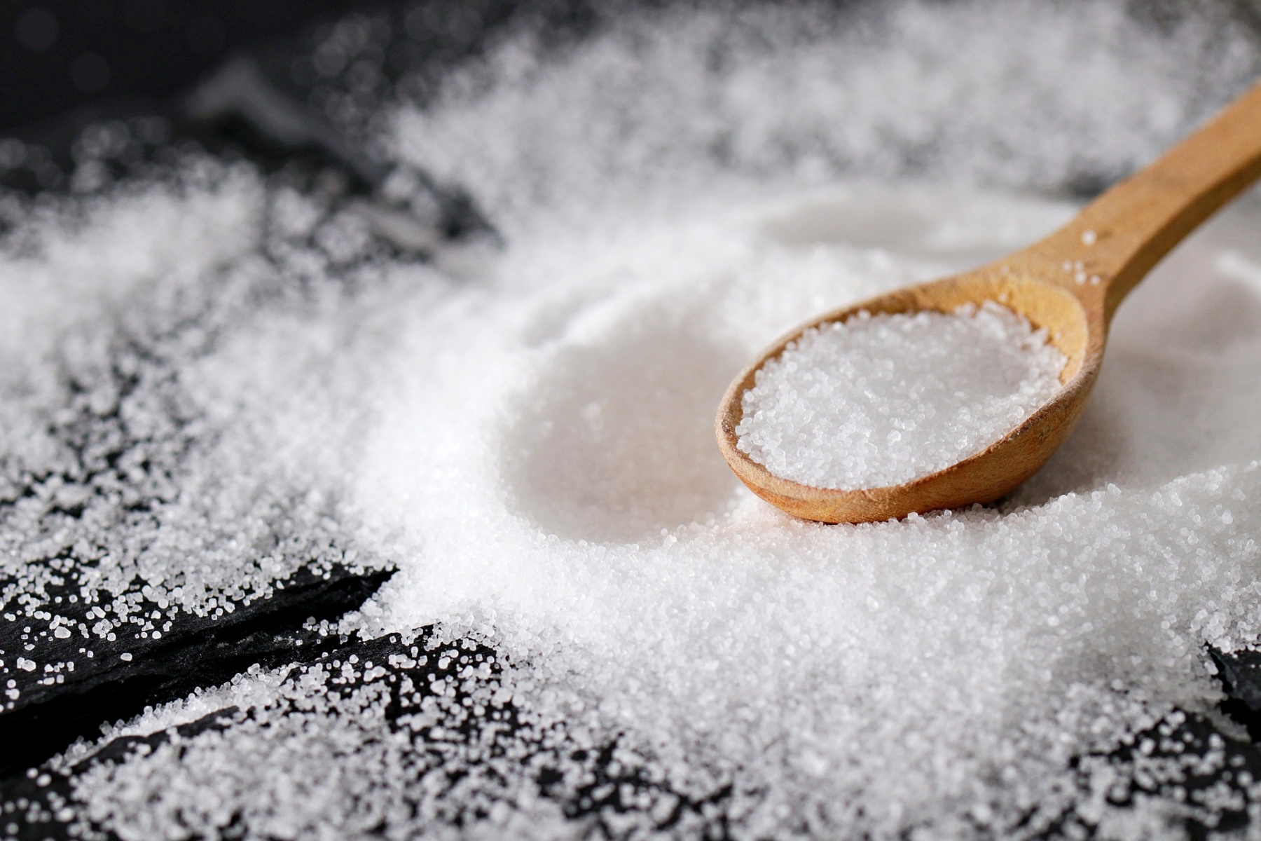 Επιπλέον αλάτι: Η προσθήκη επιπλέον αλατιού μπορεί να μειώσει τη διάρκεια ζωής σας