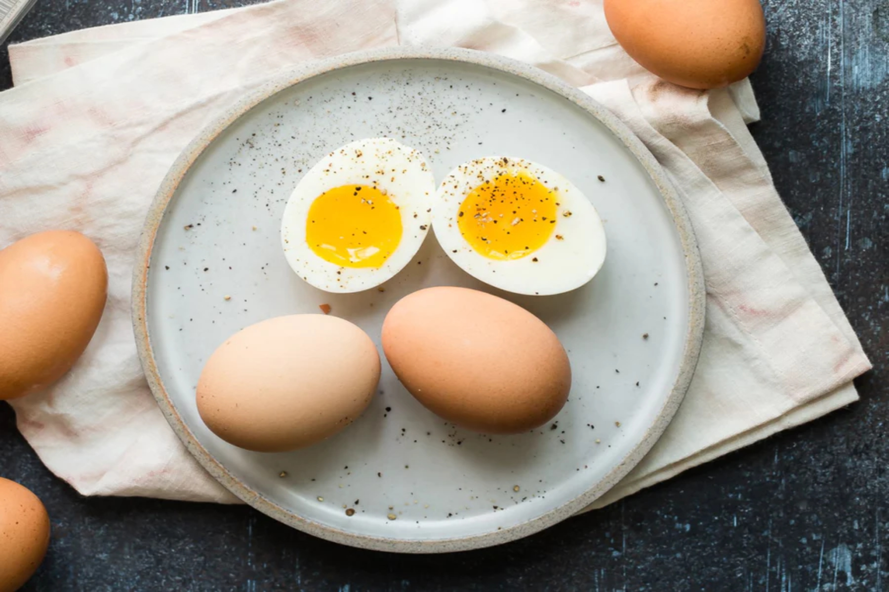 Αυγά: Πόσο υγιεινά είναι τα αυγά για τον οργανισμό μας;