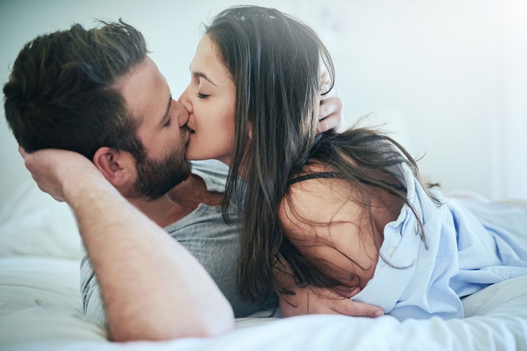 Σεξ πρωί: Το πρωινό σεξ είναι καλό για την υγεία σας