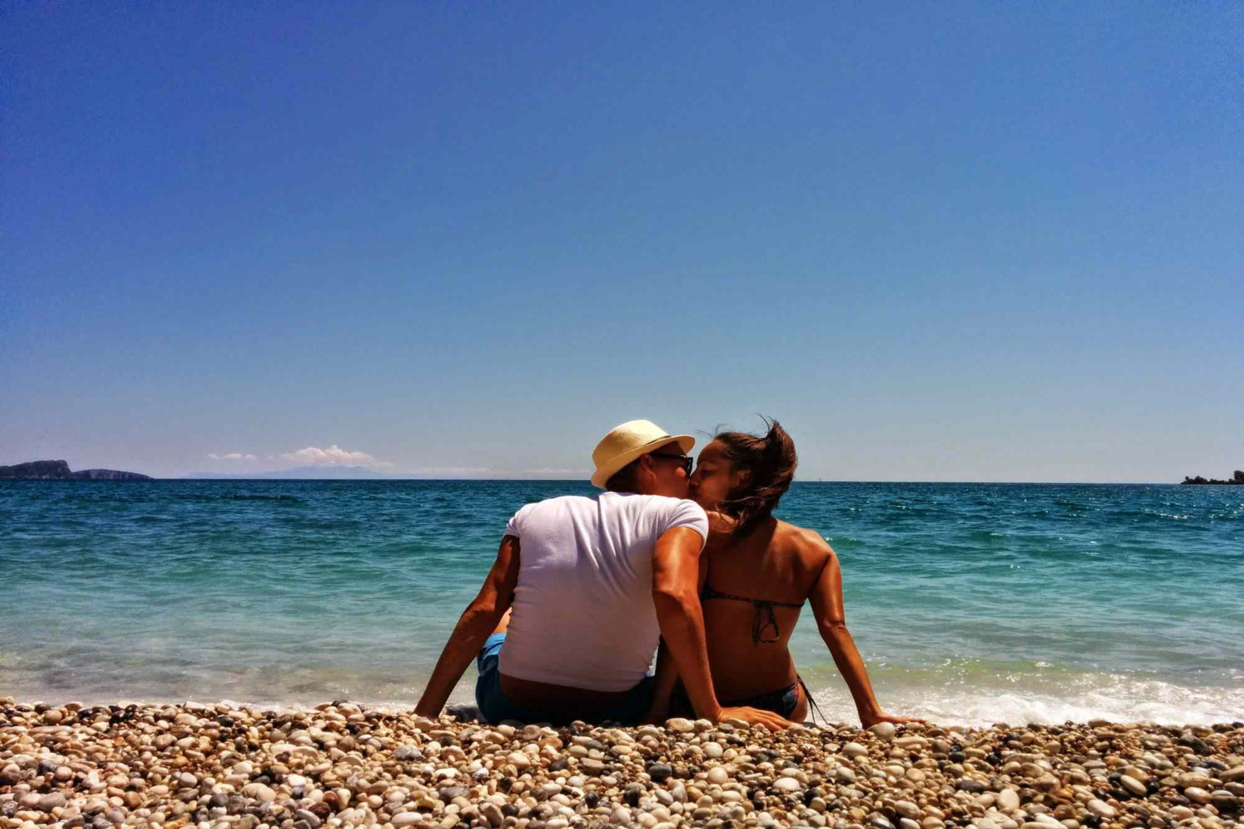 Sex on the beach: Γιατί το σεξ στην παραλία δεν είναι ασφαλές;