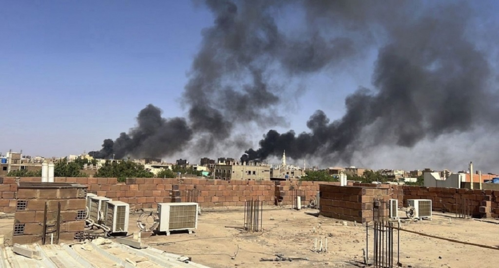 Περίπου 815.000 άνθρωποι ενδέχεται να καταφύγουν στις επτά γειτονικές χώρες του Σουδάν, λέει αξιωματούχος του ΟΗΕ