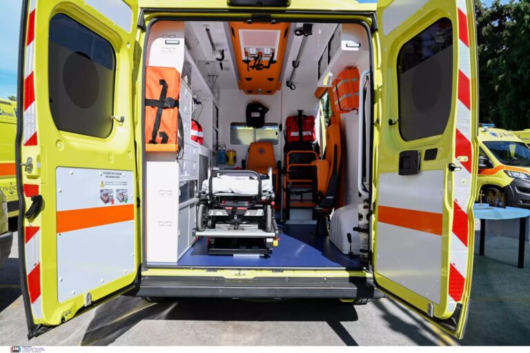 ΕΚΑΒ: Νέο ασθενοφόρο από δωρεά ενισχύει τη Δυτική Αττική