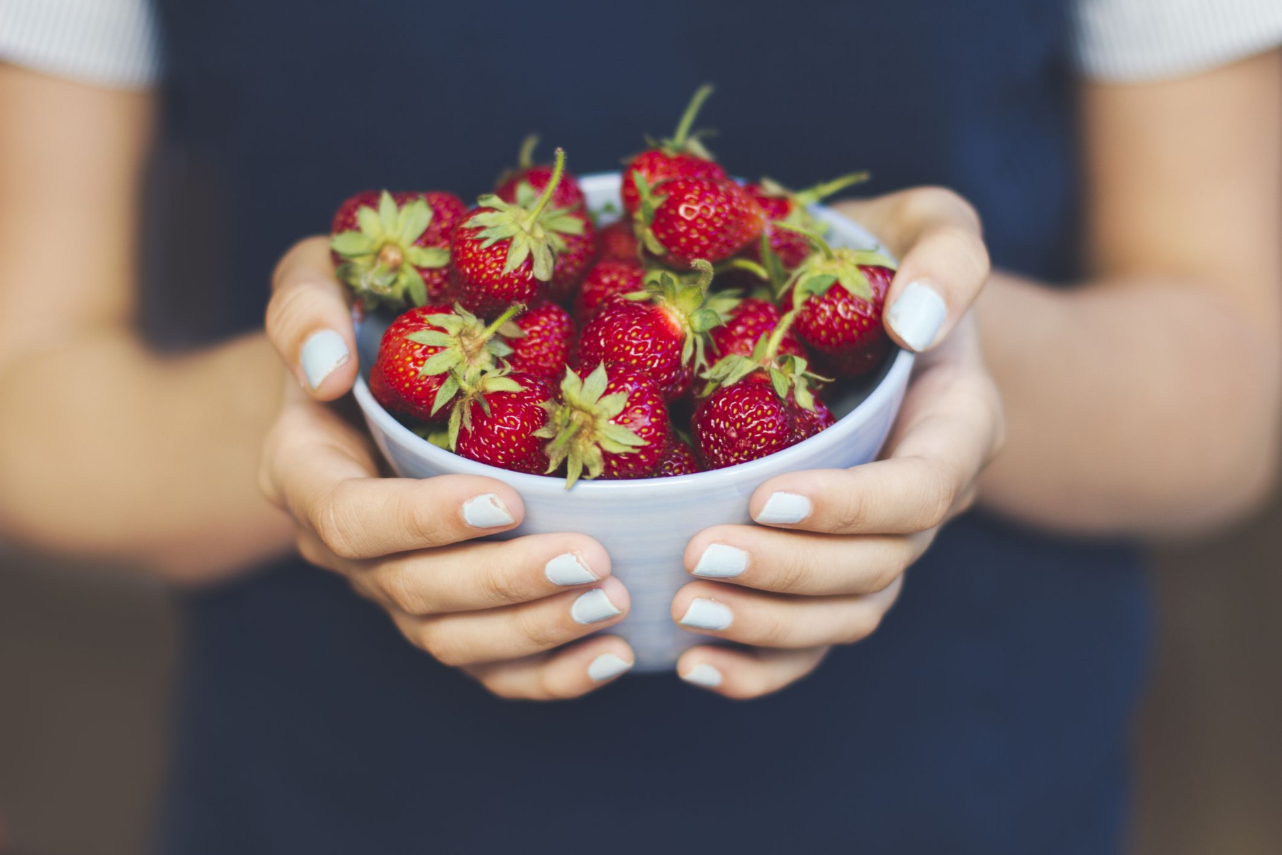 Φράουλες: Συμβάλλουν στη μείωση της χοληστερόλης και της αρτηριακής πίεσης