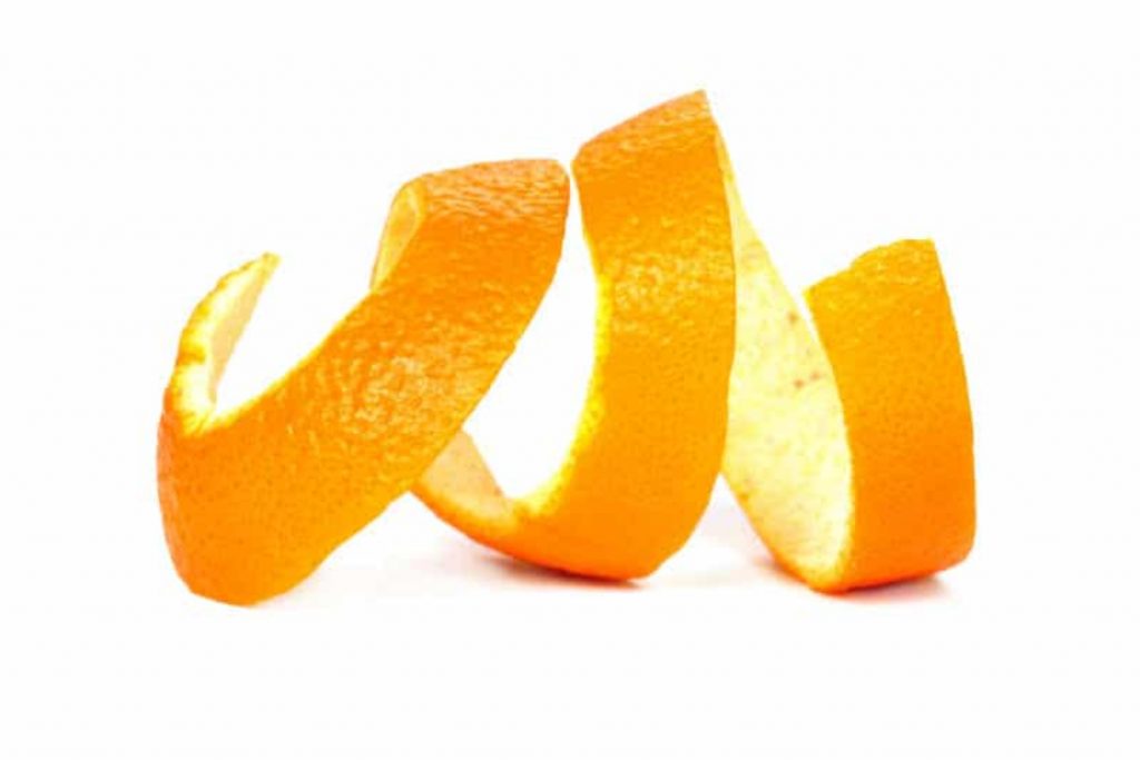  Οι φλούδες πορτοκαλιού είναι μια γρήγορη λύση για τα κίτρινα νύχια