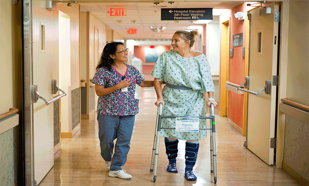 Νοσοκομεία Ασθενείς: Πρόγραμμα νοσοκομειακού περπατήματος υπό επίβλεψη μειώνει τις εισαγωγές ηλικιωμένων σε εξειδικευμένη νοσηλευτική μονάδα 
