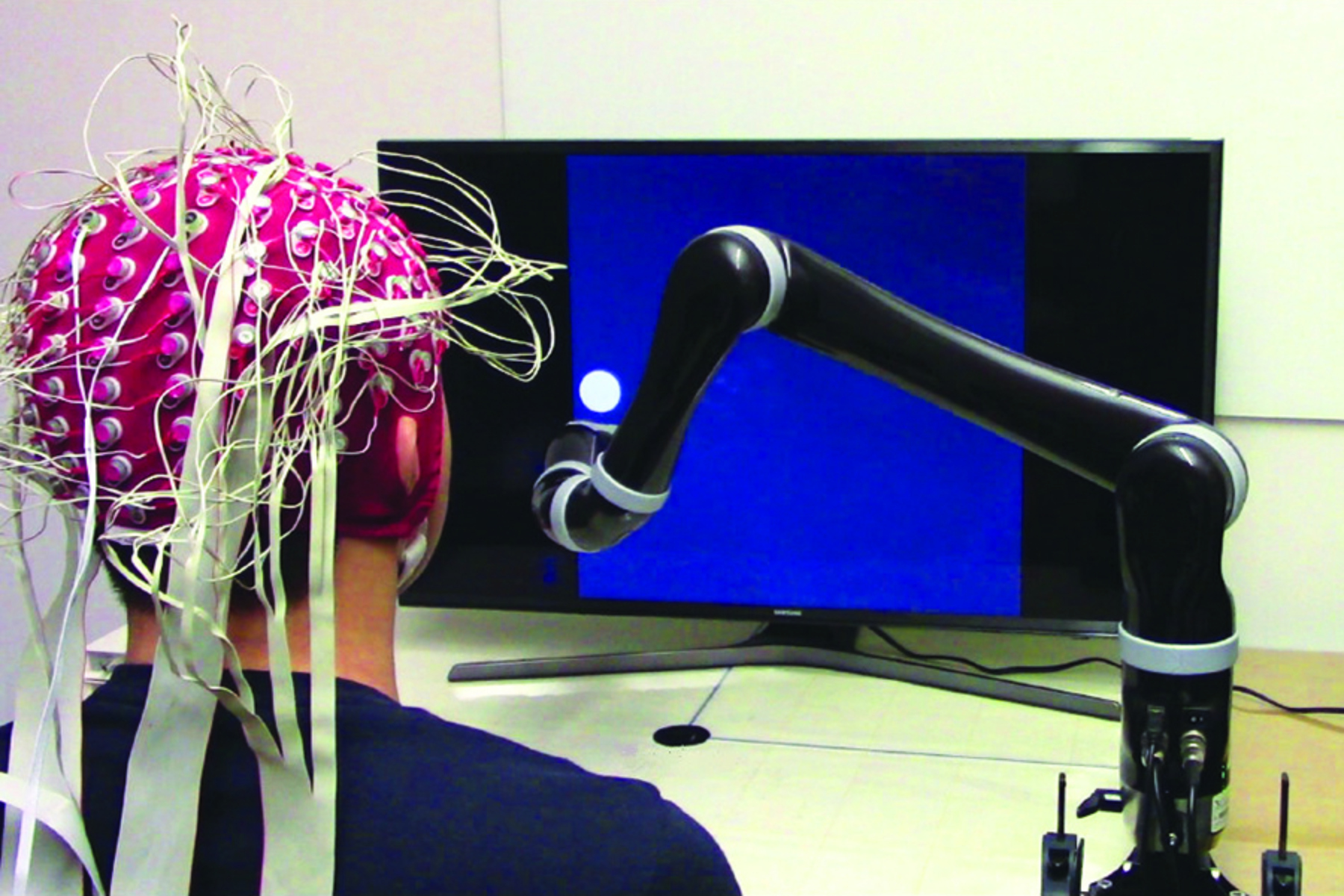 Ρομποτική: Αισθητήρας που επιτρέπει τον έλεγχο του ρομπότ από το μυαλό