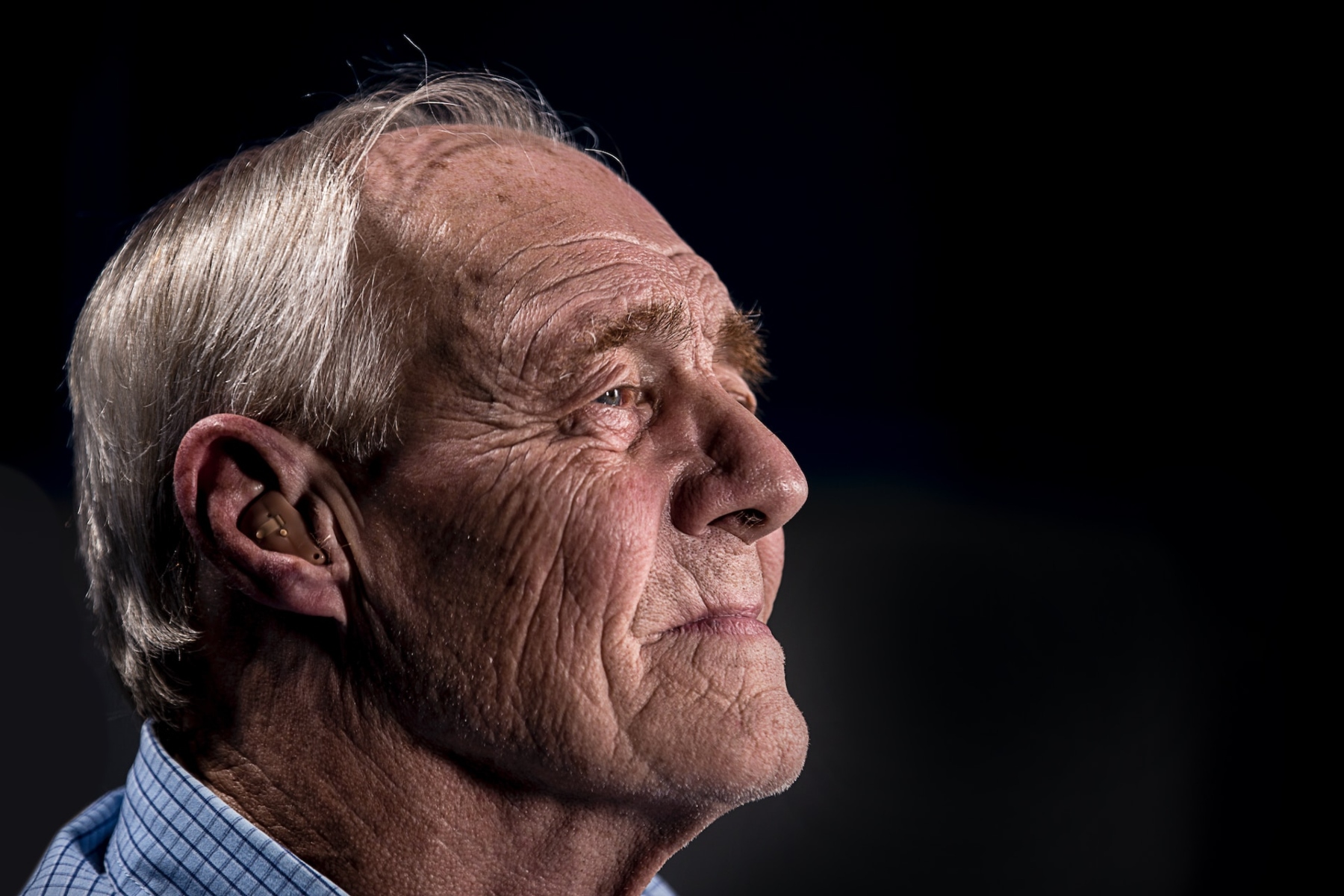 Καινοτομία ακοή: Ενδυνάμωση ψυχικής υγείας μέσω βελτιωμένων ακουστικών εμπειριών
