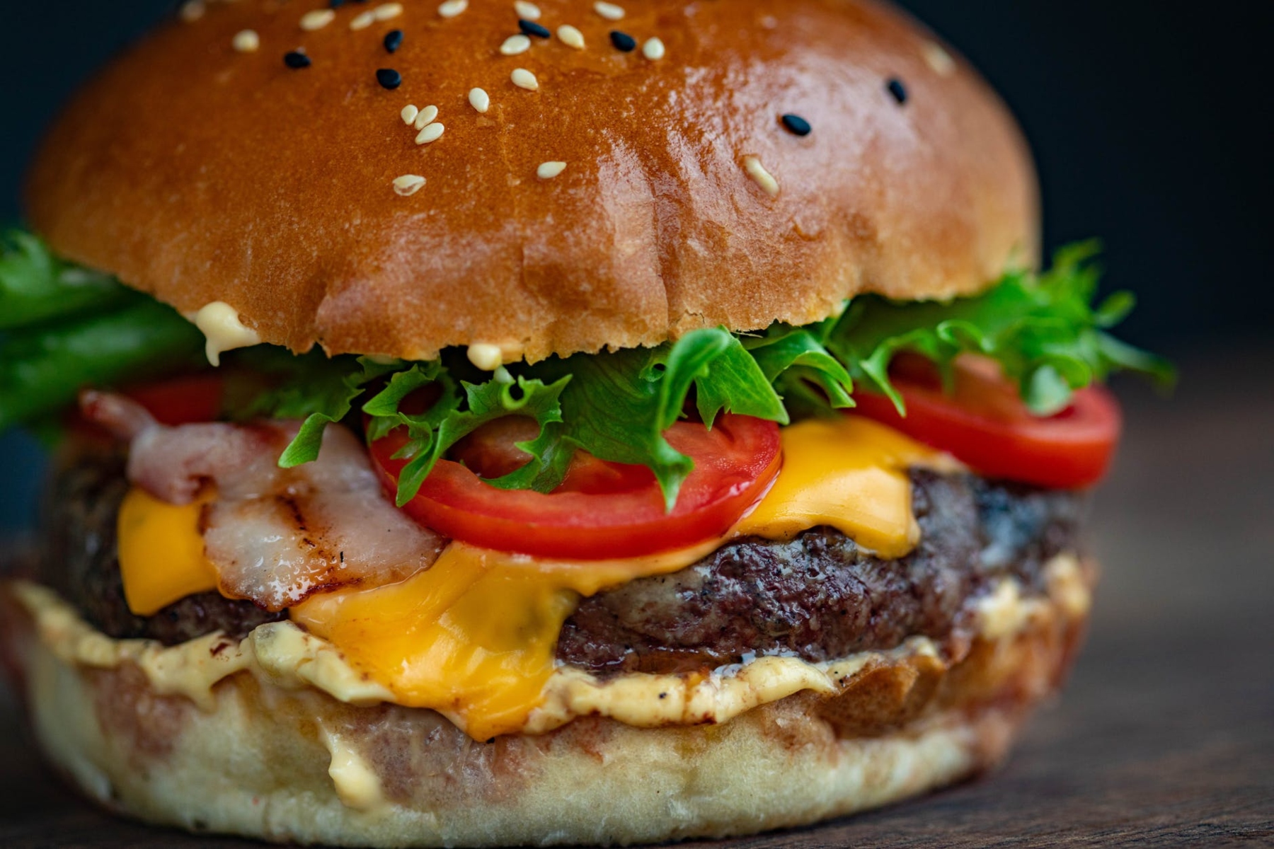 Άσθμα φαγητό: Πώς τα burgers στο μεσημεριανό ίσως επιδεινώσουν το άσθμα σας μέχρι το απόγευμα