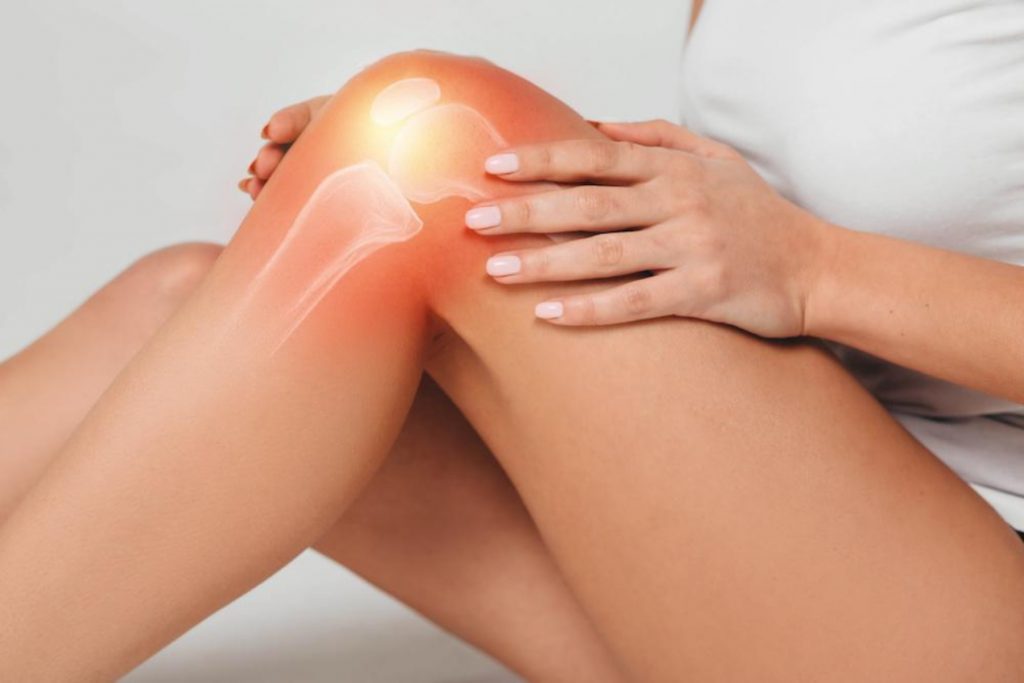 Πόνος στα γόνατα: Πώς να τον αντιμετωπίσετε φυσικά;