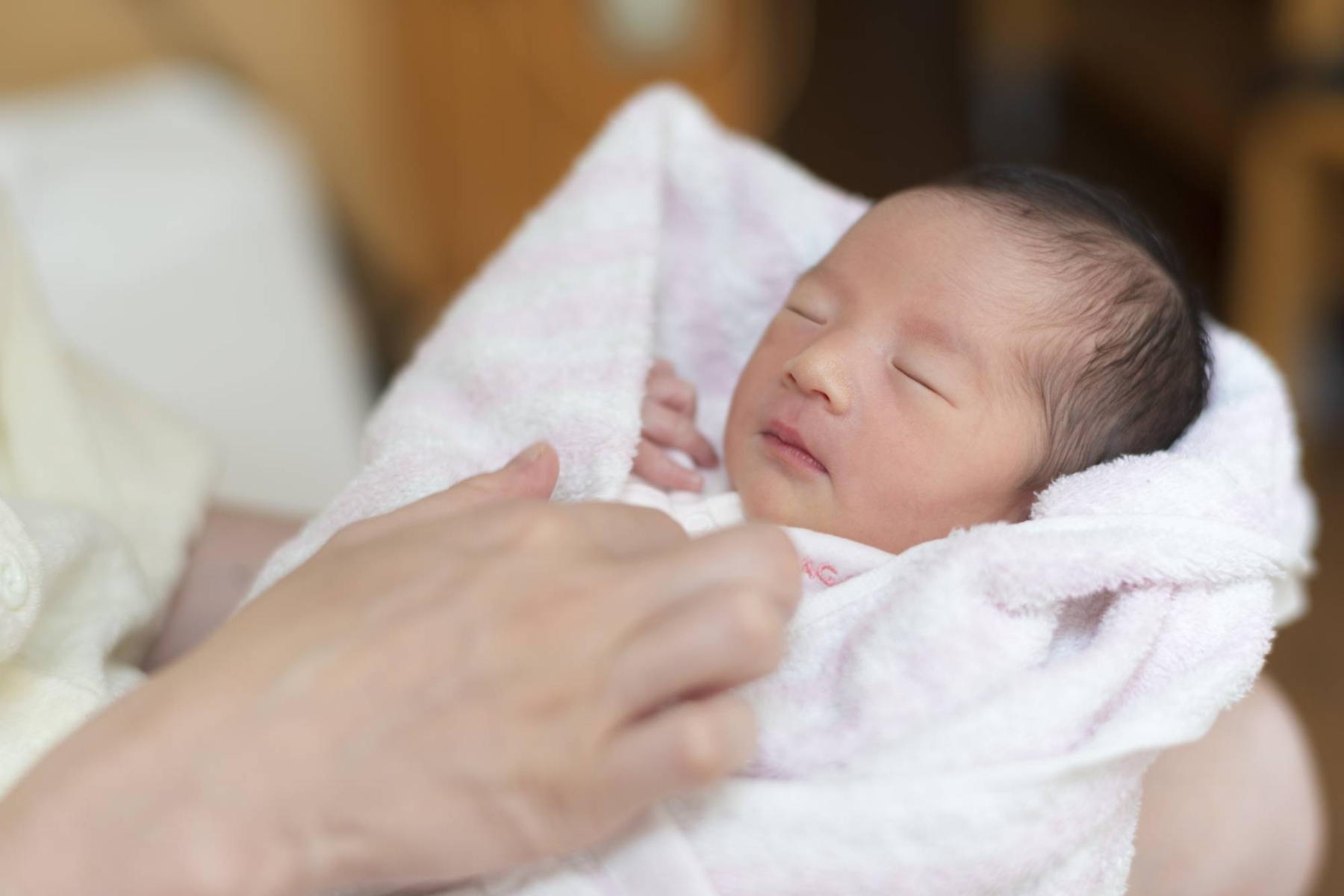 Ιαπωνία γεννήσεις: Οι γεννήσεις στην Ιαπωνία μειώθηκαν κατά 3,6% στις 370.000 τον Ιαν.-Ιούνιο